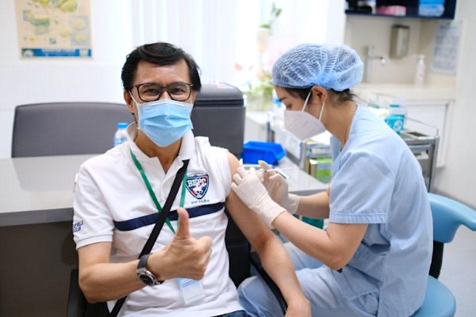 chó được tiêm vaccine